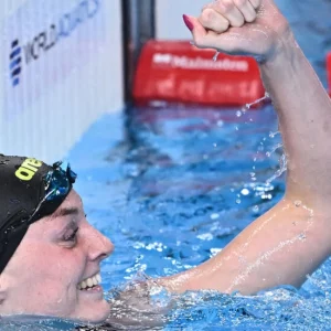 Steenbergen wins women’s 100m freestyle world title